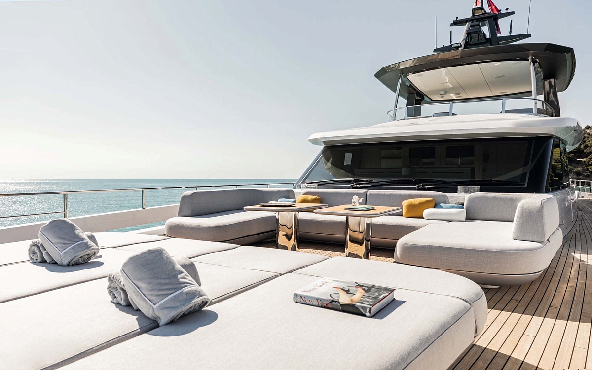 Аренда яхты Azimut Grande 36 luzdemar во Франции